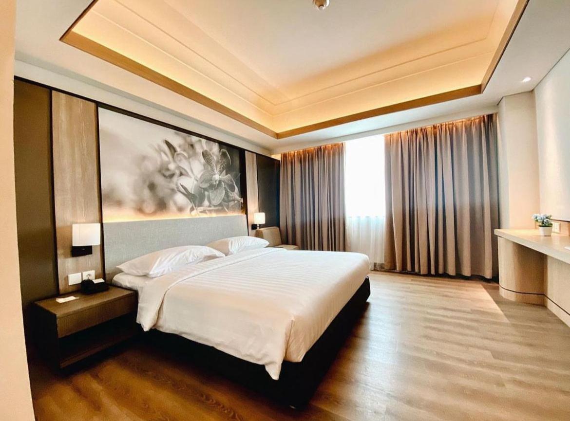 Отель Orchardz Jayakarta Экстерьер фото